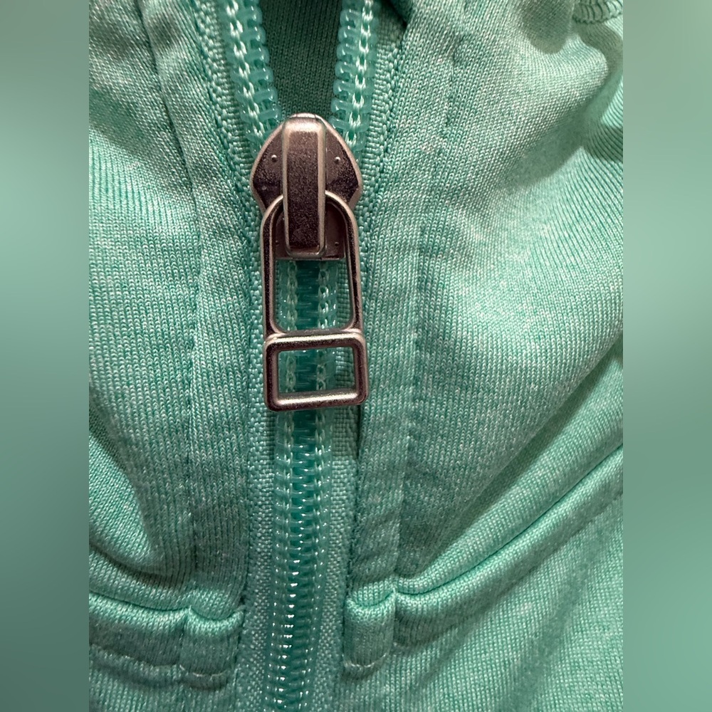 Alo. Seafoam Green Full Zip Athletic Hoodie. Size Large. - Picture 5 of 9
